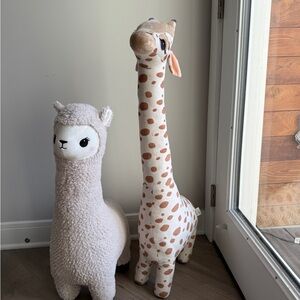 Cute Alpaca and Giraffe Plush Toys